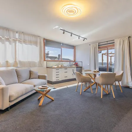 Terra Nova Penthouse Apartmán Lajita