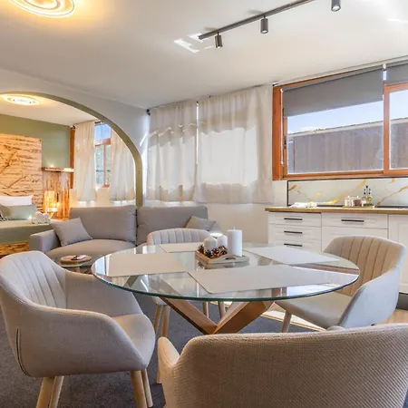 Terra Nova Penthouse * Lajita