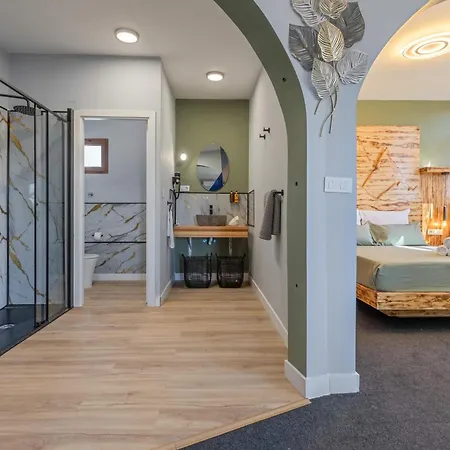 Terra Nova Penthouse *
